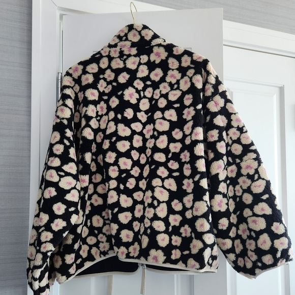 UGG "Marlene" floral fleece jacket w/ stand-up collar - Picture 3 of 10